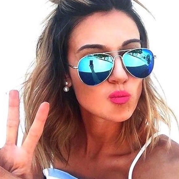 Mirrored Blue Shift Aviator Sunnies - Picture 2 of 2